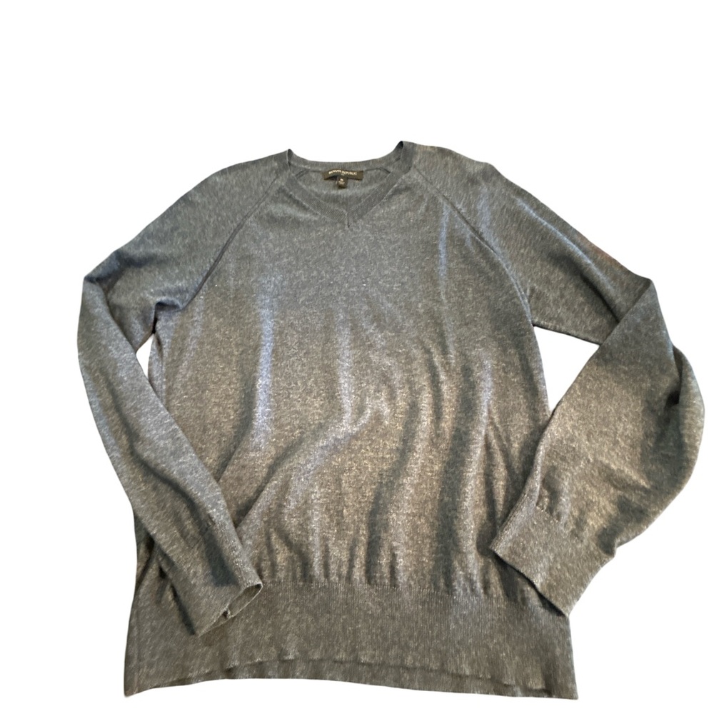 Classic Men's Blue V-Neck 100% Cotton Sweater